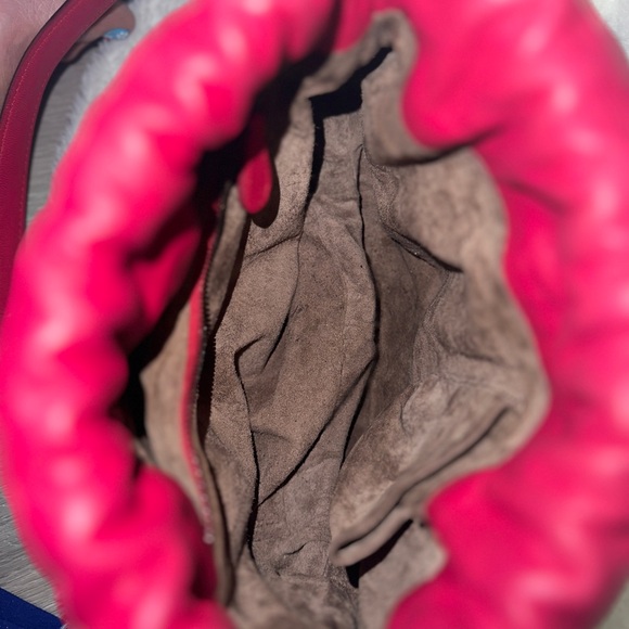 Bottega Veneta drawstring, Ruby, fuchsia Crossbody - Picture 14 of 14